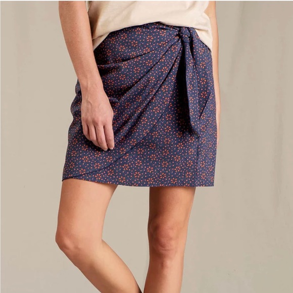 Toad&Co Dresses & Skirts - Toad & Co. “sunkissed” wrap skirt, navy with red dots – NWT!!
